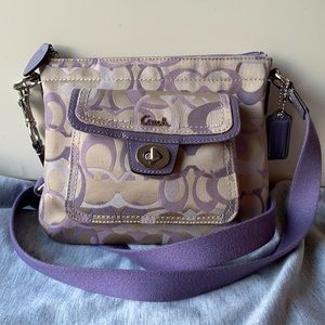 Coach Penelope Signature Pocket Swingpack Bag